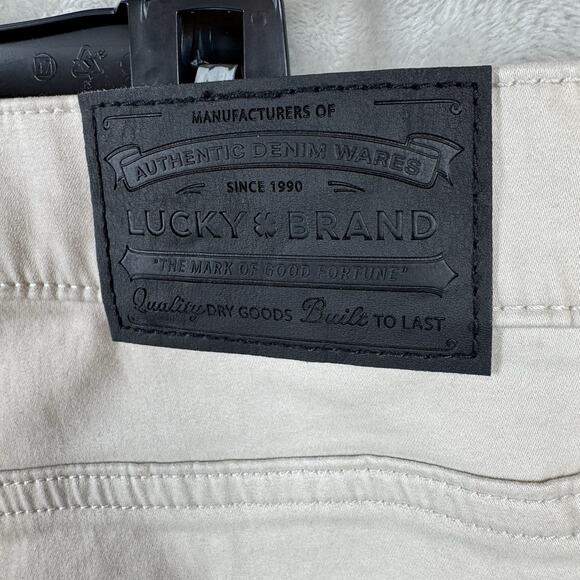 Lucky Brand NEW Mens Pants 410 Athletic Straight 38X30 Beige Stretch Zipper Logo - Picture 5 of 15